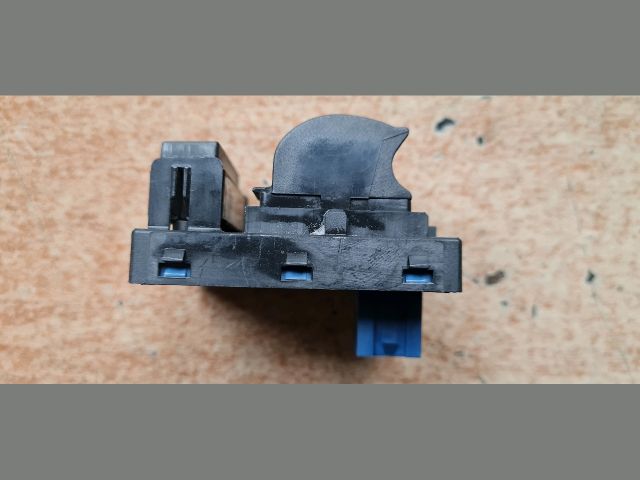 bontott FIAT DOBLO Bal első Ablakemelő Kapcsoló