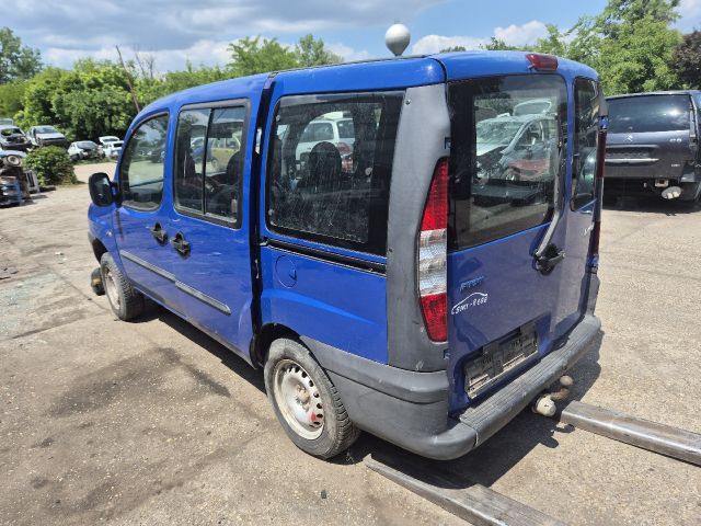 bontott FIAT DOBLO Bal első Ajtó (Részeivel)
