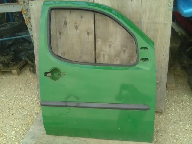 bontott FIAT DOBLO Bal első Ajtókeret Burkolat