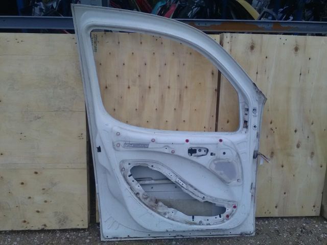 bontott FIAT DOBLO Bal első Ajtókeret Burkolat