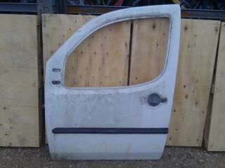 bontott FIAT DOBLO Bal első Ajtókeret Burkolat