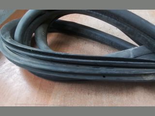 bontott FIAT DOBLO Bal első Gumikéder