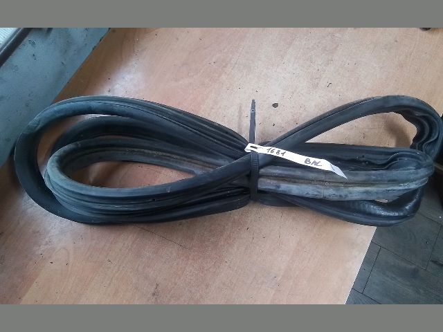 bontott FIAT DOBLO Bal első Gumikéder