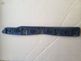 bontott FIAT DOBLO Bal első Lökhárító Tartó (Műanyag)