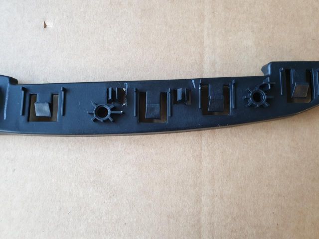 bontott FIAT DOBLO Bal első Lökhárító Tartó (Műanyag)