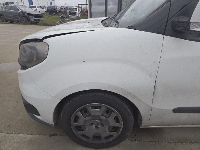 bontott FIAT DOBLO Bal első Sárvédő
