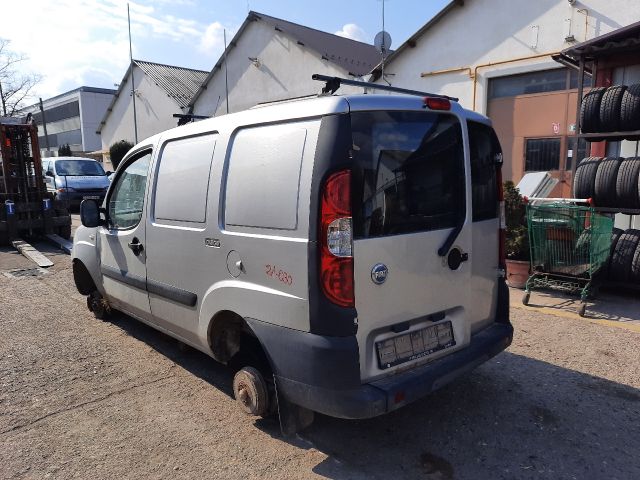 bontott FIAT DOBLO Bal hátsó Ablaktörlő Motor