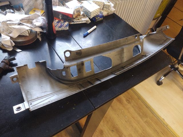 bontott FIAT DOBLO Bal hátsó Lámpakeret