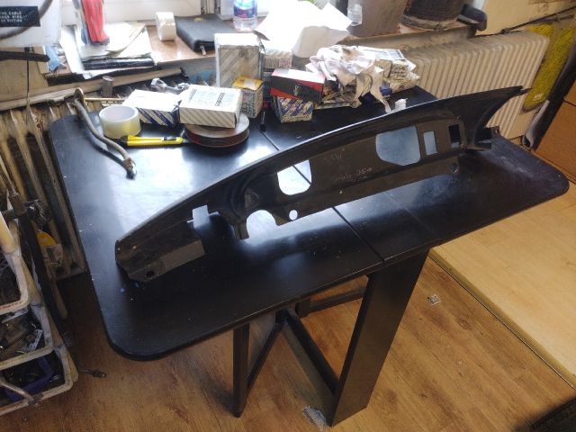 bontott FIAT DOBLO Bal hátsó Lámpakeret