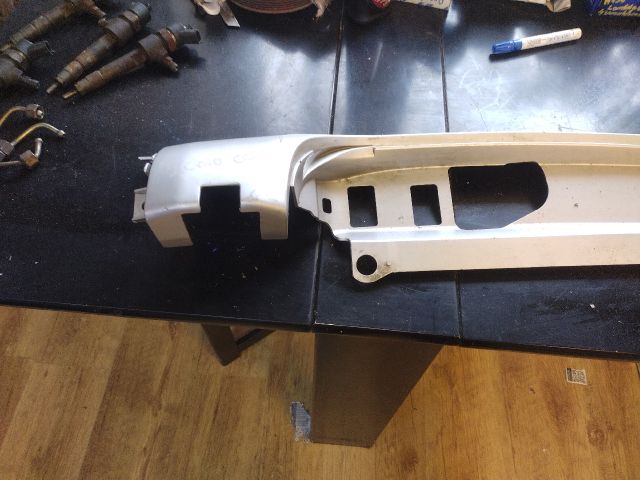 bontott FIAT DOBLO Bal hátsó Lámpakeret