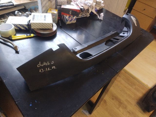 bontott FIAT DOBLO Bal hátsó Lámpakeret