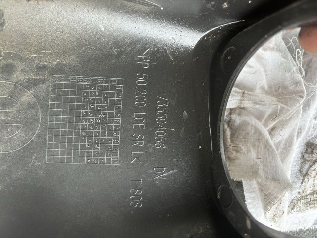 bontott FIAT DOBLO Bal Ködfényszóró Lámpakeret