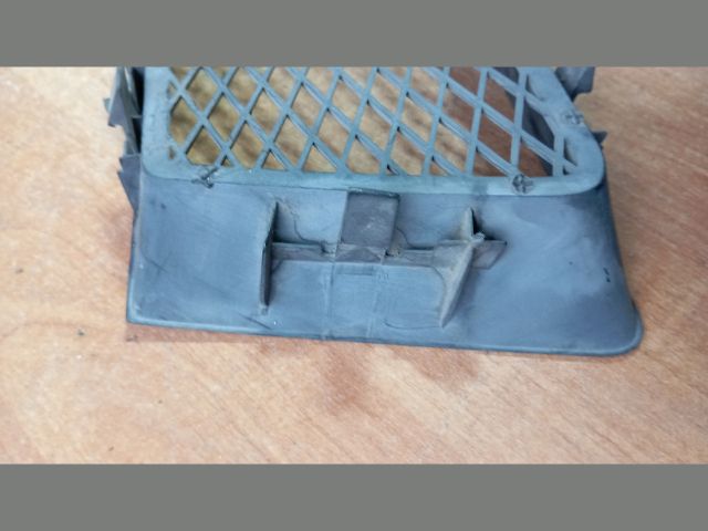 bontott FIAT DOBLO Bal Ködlámpa Rács