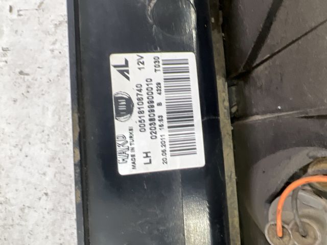 bontott FIAT DOBLO Bal Külső Hátsó Lámpa