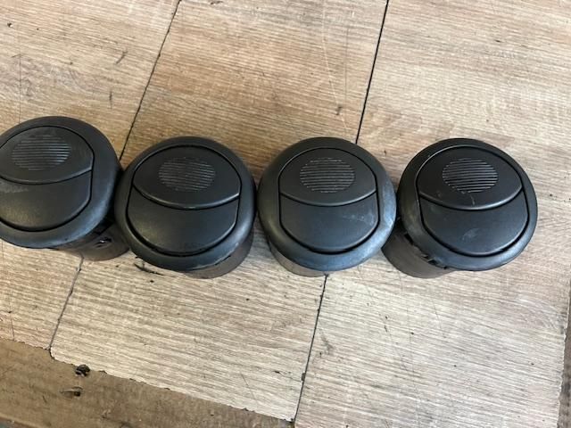 bontott FIAT DOBLO Bal Szellőző