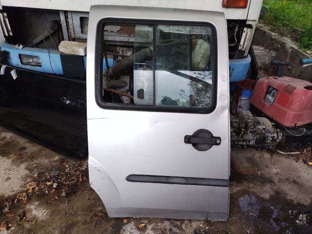 bontott FIAT DOBLO Bal Tolóajtó (Részeivel)