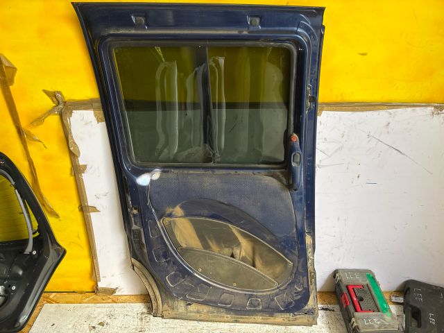 bontott FIAT DOBLO Bal Tolóajtó (Részeivel)