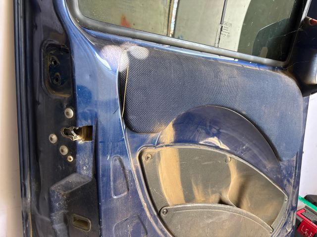 bontott FIAT DOBLO Bal Tolóajtó (Részeivel)