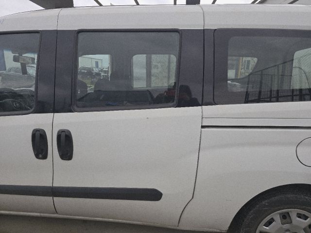 bontott FIAT DOBLO Bal Tolóajtó (Üres lemez)