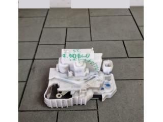 bontott FIAT DOBLO Bal Tolóajtó Zárszerkezet