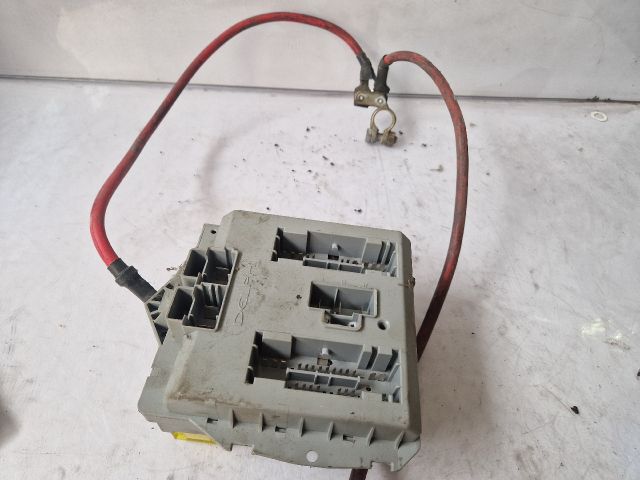 bontott FIAT DOBLO Biztosítéktábla Doboz