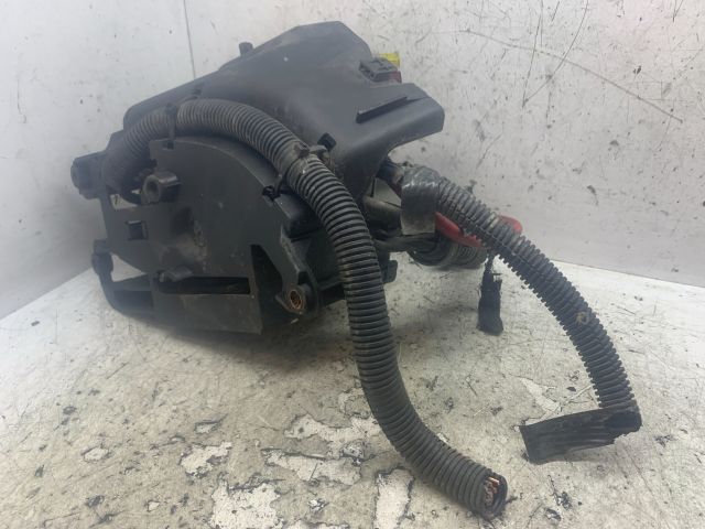 bontott FIAT DOBLO Biztosítéktábla Doboz