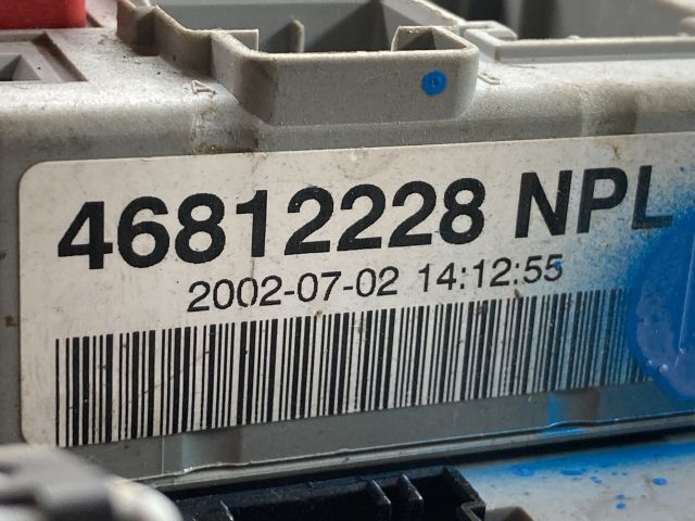 bontott FIAT DOBLO Biztosítéktábla Doboz