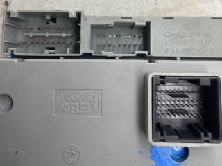 bontott FIAT DOBLO Biztosítéktábla Doboz