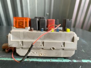 bontott FIAT DOBLO Biztosítéktábla Motortér