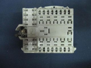 bontott FIAT DOBLO Biztosítéktábla Motortér