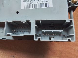 bontott FIAT DOBLO Biztosítéktábla Utastér