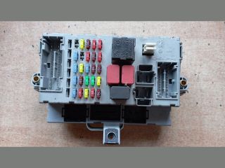 bontott FIAT DOBLO Biztosítéktábla Utastér