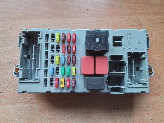 bontott FIAT DOBLO Biztosítéktábla Utastér