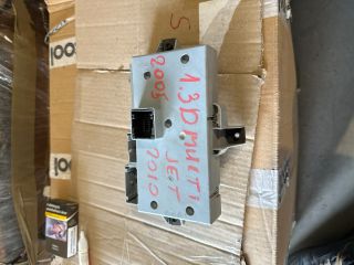 bontott FIAT DOBLO Biztosítéktábla Utastér