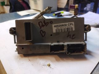 bontott FIAT DOBLO Biztosítéktábla Utastér