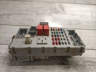 bontott FIAT DOBLO Biztosítéktábla Utastér