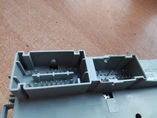 bontott FIAT DOBLO Biztosítéktábla Utastér