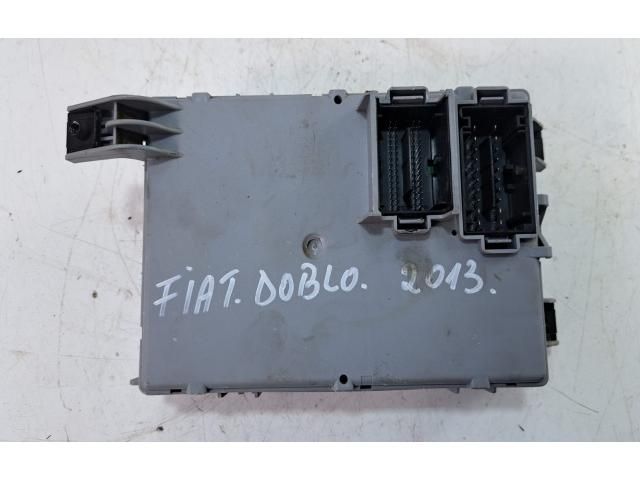 bontott FIAT DOBLO Biztosítéktábla Utastér