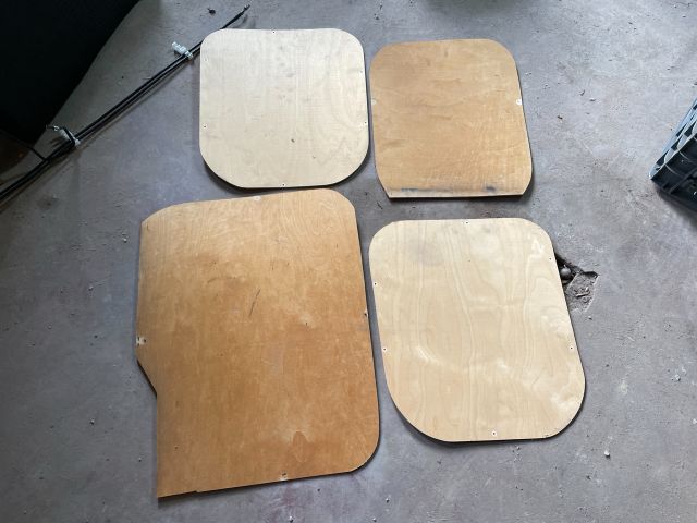 bontott FIAT DOBLO Csomagtartó Burkolat (Műanyag)