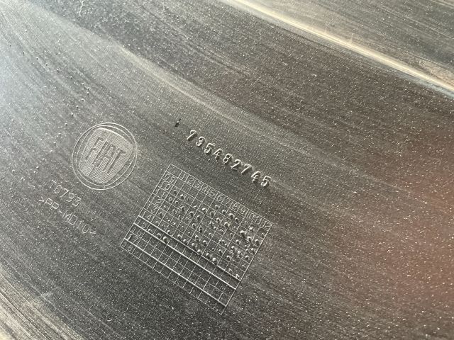 bontott FIAT DOBLO Csomagtérajtó Burkolat (Részeivel)