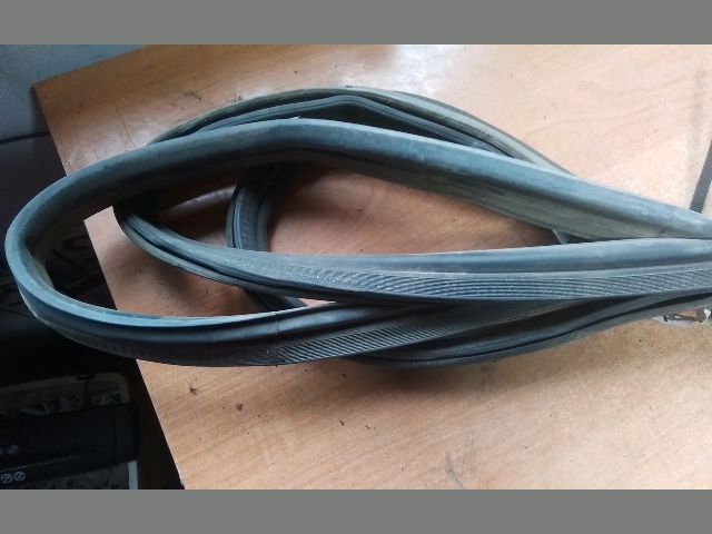 bontott FIAT DOBLO Csomagtérajtó Gumikéder