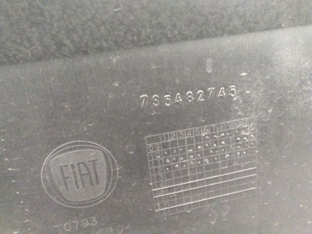 bontott FIAT DOBLO Csomagtérajtó Kárpit