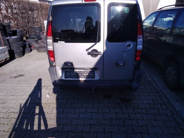 bontott FIAT DOBLO Csomagtérajtó (Üres lemez)