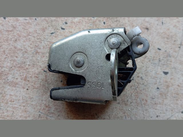 bontott FIAT DOBLO Csomagtérajtó Zárszerkezet