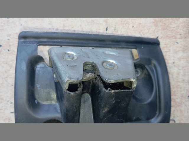 bontott FIAT DOBLO Csomagtérajtó Zárszerkezet