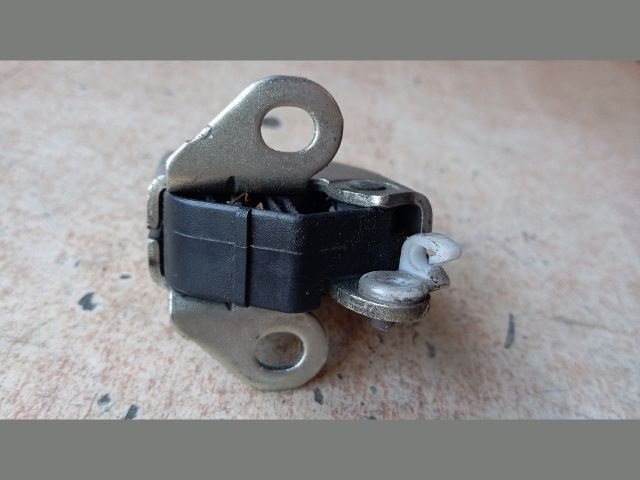 bontott FIAT DOBLO Csomagtérajtó Zárszerkezet