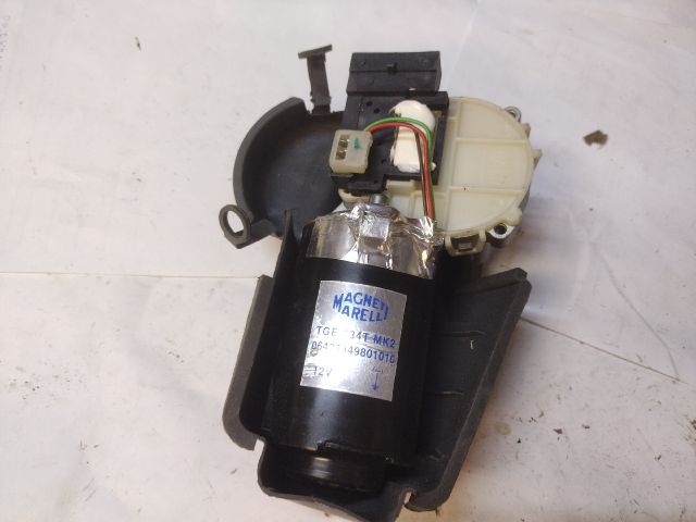 bontott FIAT DOBLO Első Ablaktörlő Motor