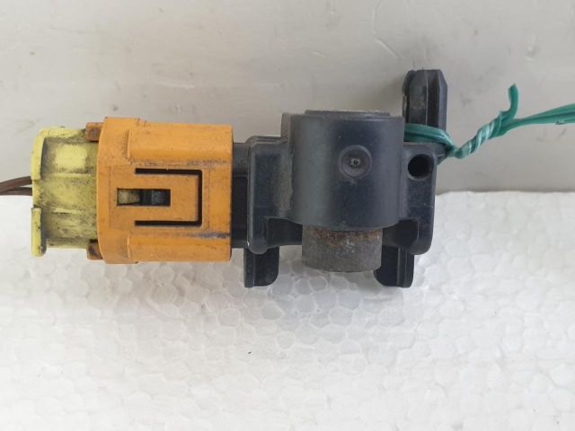 bontott FIAT DOBLO Első Középső Ütközés Érzékelő (Homlokfalon)