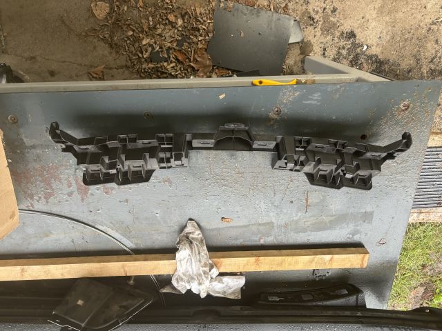 bontott FIAT DOBLO Első Lökhárító Tartó Felső