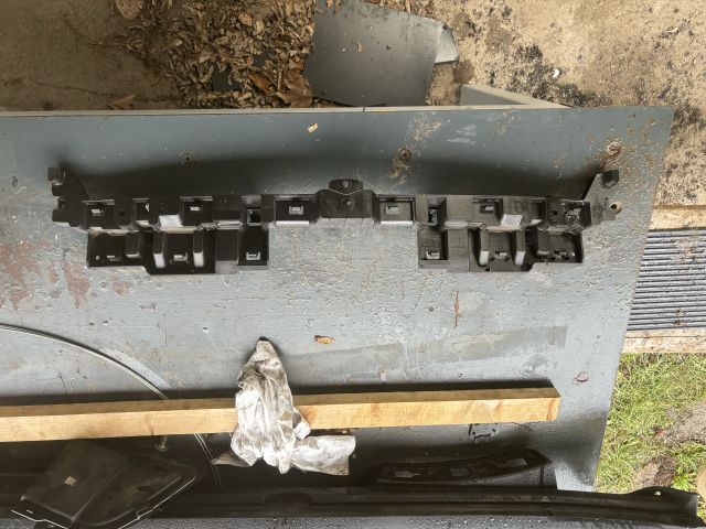 bontott FIAT DOBLO Első Lökhárító Tartó Felső